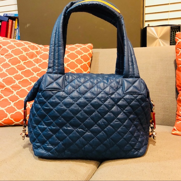 🌸SOLD🌸MZ Wallace Medium Sutton Quilted Tote Bag - Picture 6 of 8